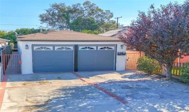 3112 Gale Ave, Long Beach, California 90810, 3 Bedrooms Bedrooms, ,3 BathroomsBathrooms,Residential Income,Buy,3112 Gale Ave,PW24222425