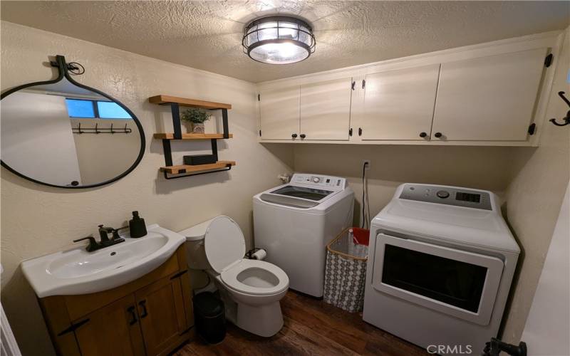 1/2 Bath, Laundry