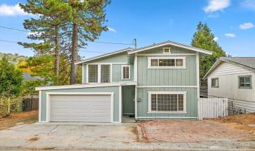 22726 Laurel Lane, Crestline, California 92325, 4 Bedrooms Bedrooms, ,2 BathroomsBathrooms,Residential,Buy,22726 Laurel Lane,IV24223237