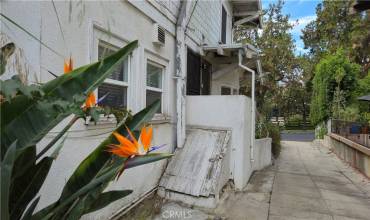 1918 S West View Street, Los Angeles, California 90016, 2 Bedrooms Bedrooms, ,2 BathroomsBathrooms,Residential Lease,Rent,1918 S West View Street,DW24221921