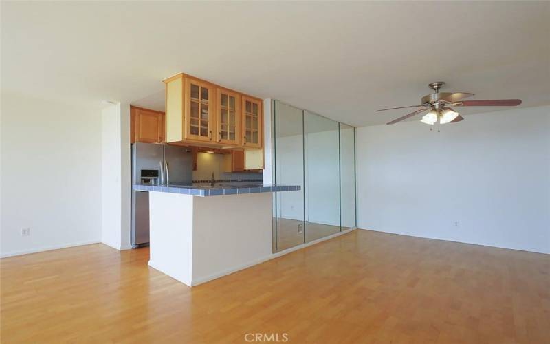 Dining Area & Kitchen