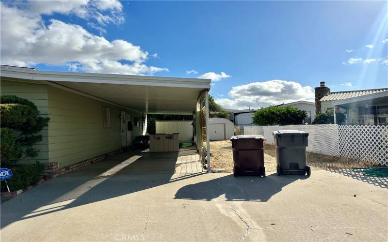 carport/potential rv or boat parking