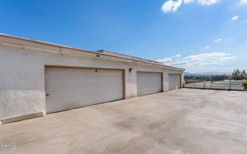 Detached Garage