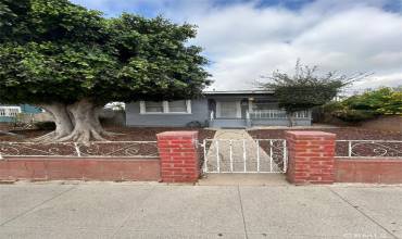 1143 S Grande Vista Avenue, Los Angeles, California 90023, 3 Bedrooms Bedrooms, ,2 BathroomsBathrooms,Residential,Buy,1143 S Grande Vista Avenue,DW24224236