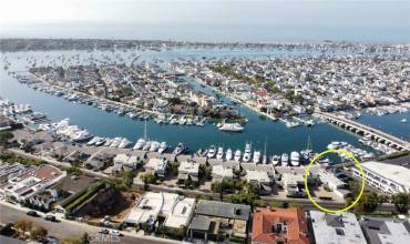 1201 Bayside Drive 101, Corona Del Mar, California 92625, 2 Bedrooms Bedrooms, ,2 BathroomsBathrooms,Residential Lease,Rent,1201 Bayside Drive 101,PW24219953