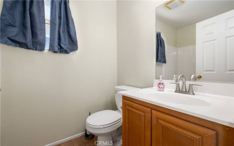 Bathroom 3 - upstairs by the loft