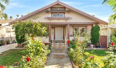 1146 W 54th Street, Los Angeles, California 90037, 5 Bedrooms Bedrooms, ,3 BathroomsBathrooms,Residential Income,Buy,1146 W 54th Street,SR24218488