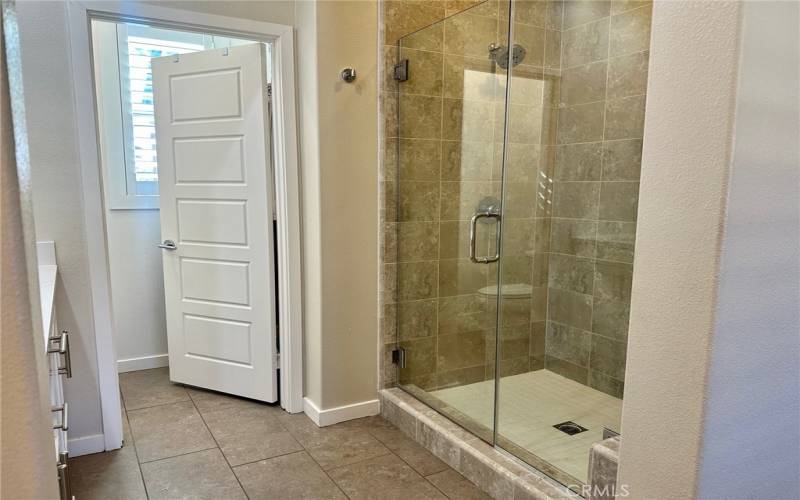 Spacious shower