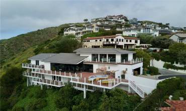 343 Emerald, Laguna Beach, California 92651, 5 Bedrooms Bedrooms, ,4 BathroomsBathrooms,Residential Lease,Rent,343 Emerald,LG24223542