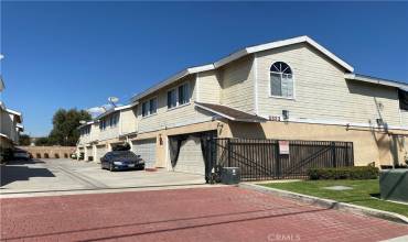 3323 Baldwin Park Boulevard J, Baldwin Park, California 91706, 3 Bedrooms Bedrooms, ,2 BathroomsBathrooms,Residential Lease,Rent,3323 Baldwin Park Boulevard J,OC24100955