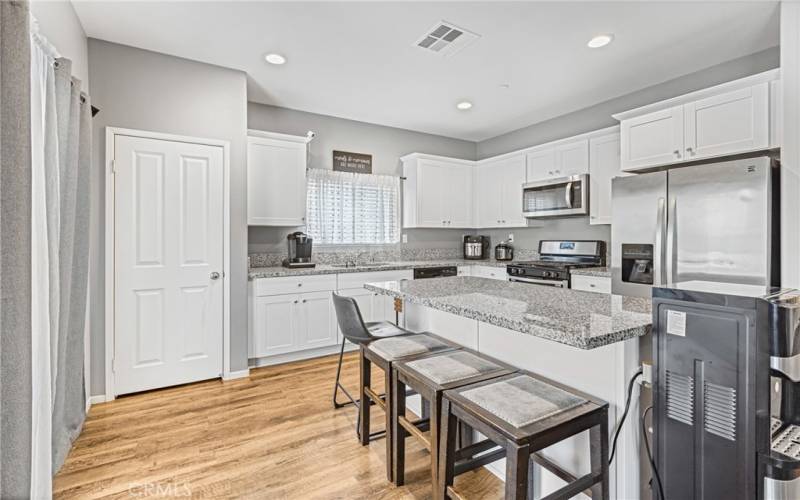 kitchen breakfast nook