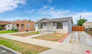 1205 W 65th Place, Los Angeles, California 90044, 3 Bedrooms Bedrooms, ,1 BathroomBathrooms,Residential,Buy,1205 W 65th Place,24457849