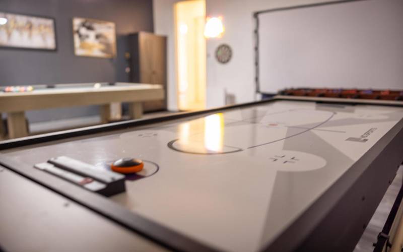 Air Hockey Table