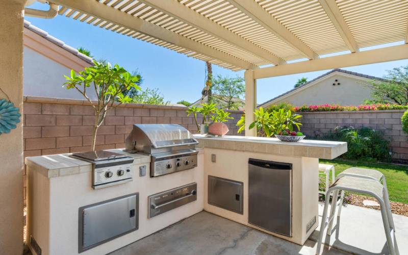 outdoor kitchen.