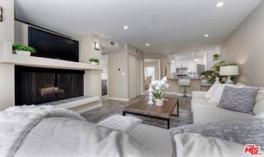 7137 Shoup Avenue 42, West Hills, California 91307, 2 Bedrooms Bedrooms, ,2 BathroomsBathrooms,Residential,Buy,7137 Shoup Avenue 42,24458579