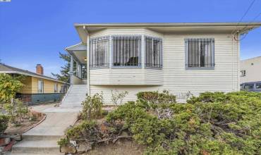 3061 23rd Ave, Oakland, California 94602, 2 Bedrooms Bedrooms, ,1 BathroomBathrooms,Residential,Buy,3061 23rd Ave,41077987