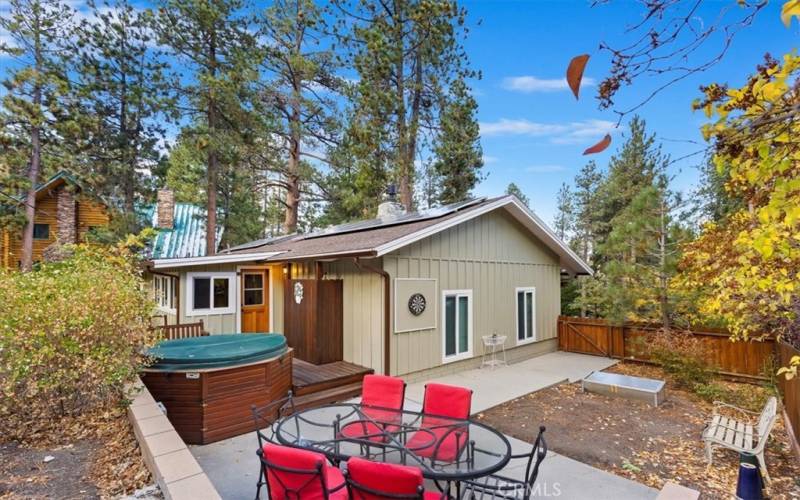 SIDE YARD WITH SPA AND OUT DOOR SHOWER