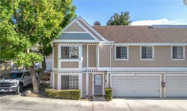 13750 Hubbard Street 34, Sylmar, California 91342, 3 Bedrooms Bedrooms, ,2 BathroomsBathrooms,Residential,Buy,13750 Hubbard Street 34,SR24225040