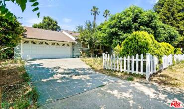 16125 Haynes Street, Van Nuys, California 91406, 3 Bedrooms Bedrooms, ,2 BathroomsBathrooms,Residential,Buy,16125 Haynes Street,24459327