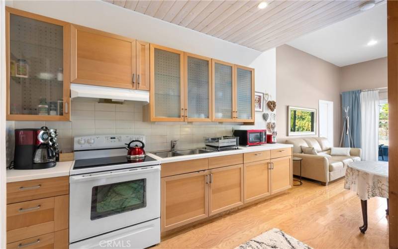 Detached ADU or Airbnb #3 has a full kitchen