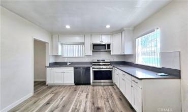 245 S Wabash Avenue C, Glendora, California 91741, 2 Bedrooms Bedrooms, ,1 BathroomBathrooms,Residential Lease,Rent,245 S Wabash Avenue C,OC24224693