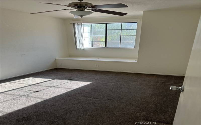 Secondary Bedroom with window seat/toybox