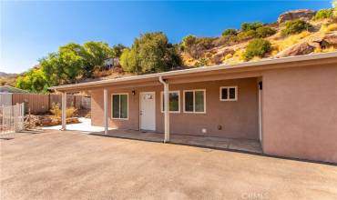 681 BOX CANYON Road, West Hills, California 91304, 3 Bedrooms Bedrooms, ,2 BathroomsBathrooms,Residential Lease,Rent,681 BOX CANYON Road,SR24226165