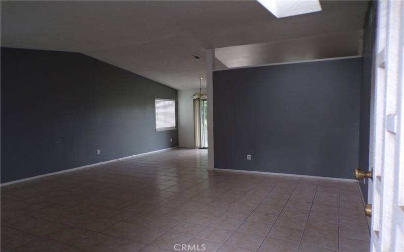 Entry into Livingroom toward back door