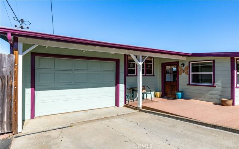 Garage and Entry to 985 Pecho St, Morro Bay