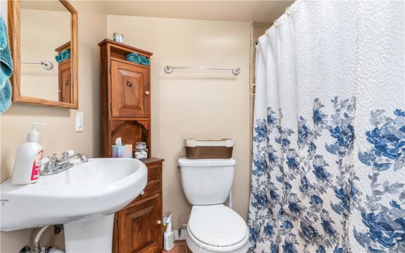 Bathroom in Studio Unit