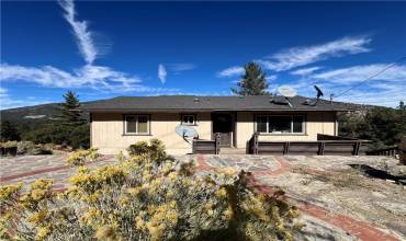 2200 St Anton Drive, Pine Mountain Club, California 93222, 3 Bedrooms Bedrooms, ,3 BathroomsBathrooms,Residential,Buy,2200 St Anton Drive,SR24215720