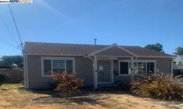 22627 Linden St, Hayward, California 94541, 2 Bedrooms Bedrooms, ,1 BathroomBathrooms,Residential,Buy,22627 Linden St,41077996