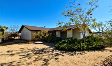 7385 La Habra Avenue, Yucca Valley, California 92284, 3 Bedrooms Bedrooms, ,1 BathroomBathrooms,Residential,Buy,7385 La Habra Avenue,JT24221962