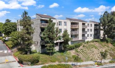 1610 Neil Armstrong Street 101, Montebello, California 90640, 1 Bedroom Bedrooms, ,1 BathroomBathrooms,Residential,Buy,1610 Neil Armstrong Street 101,PW24174911