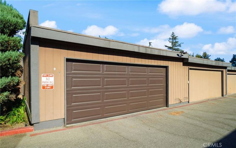 2-Car Garage