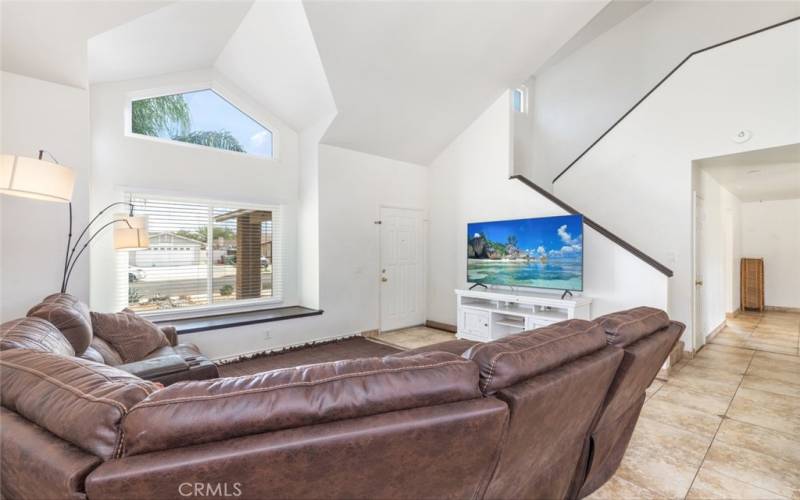 Vaulted Ceilings & Sky Lights