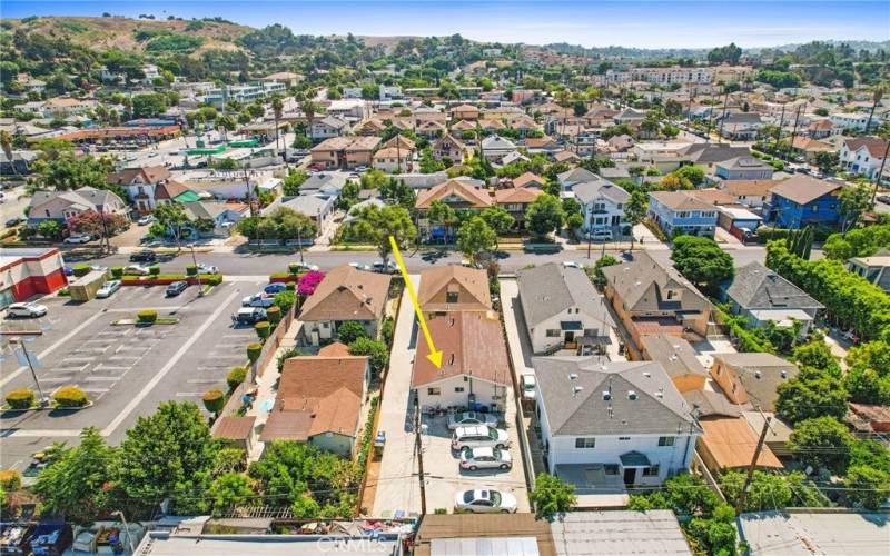 Aerial view, arrow is pointing to units 2 & 3: 2329-A & 2329-B