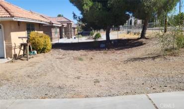 17930 Main Street, Hesperia, California 92345, 3 Bedrooms Bedrooms, ,2 BathroomsBathrooms,Residential,Buy,17930 Main Street,TR24226455