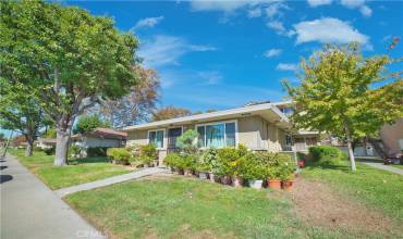 832 Gilchrist Drive 3, San Jose, California 95133, 2 Bedrooms Bedrooms, ,1 BathroomBathrooms,Residential,Buy,832 Gilchrist Drive 3,DW24218785