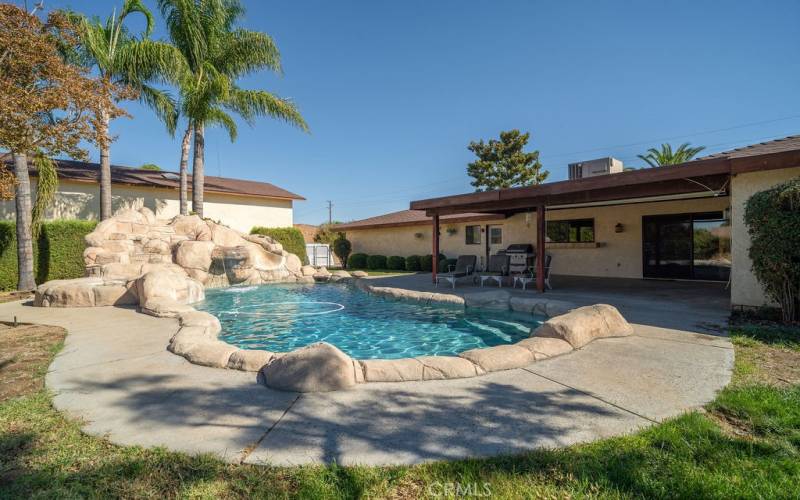 Custom Built, Single Story, 4 Bedroom, 2.5 Bath, Pool Home, 2,860 Sq Ft, 1.04 Acres, 8 Car Garage, located in the Valle Vista area of East Hemet