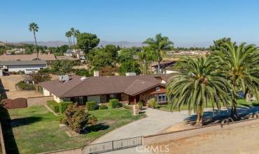 Custom Built, Single Story, 4 Bedroom, 2.5 Bath, Pool Home, 2,860 Sq Ft, 1.04 Acres, 8 Car Garage, located in the Valle Vista area of East Hemet