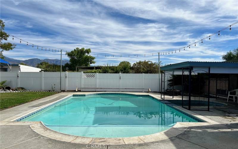 Pool and Jacuzzi