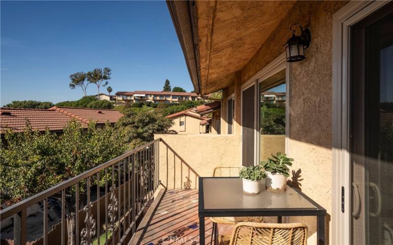 Long balcony for grilling, or soaking in beautiful sunsets with a glass of wine