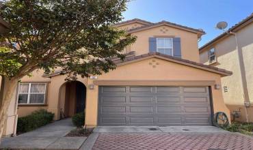 107 San Gabriel Ct, San Pablo, California 94806, 5 Bedrooms Bedrooms, ,3 BathroomsBathrooms,Residential,Buy,107 San Gabriel Ct,41078078