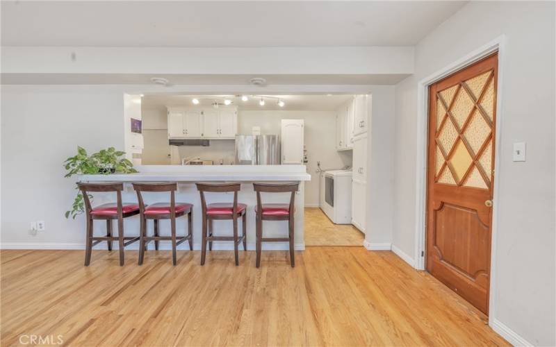 Breakfast bar, perfect for entertaining