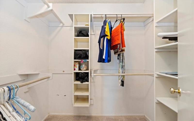 Walk-in Closet