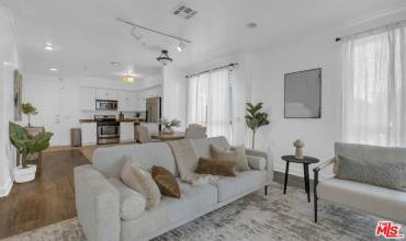 6938 Laurel Canyon Boulevard 107