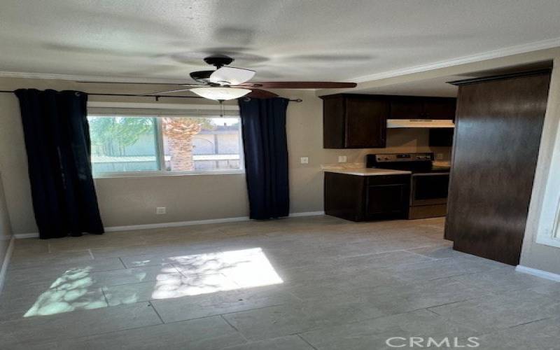 Kitchen dining area