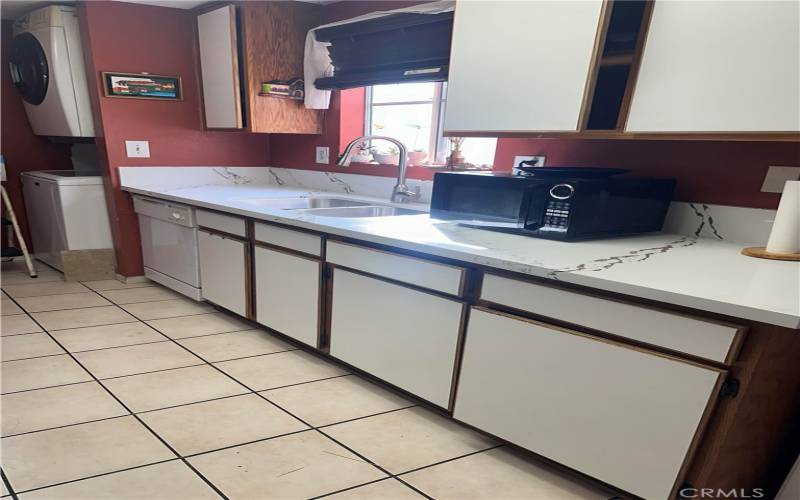 Kitchen new counters and sink
