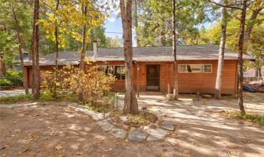 53654 Road 432, Bass Lake, California 93604, 2 Bedrooms Bedrooms, ,1 BathroomBathrooms,Residential,Buy,53654 Road 432,FR24226824